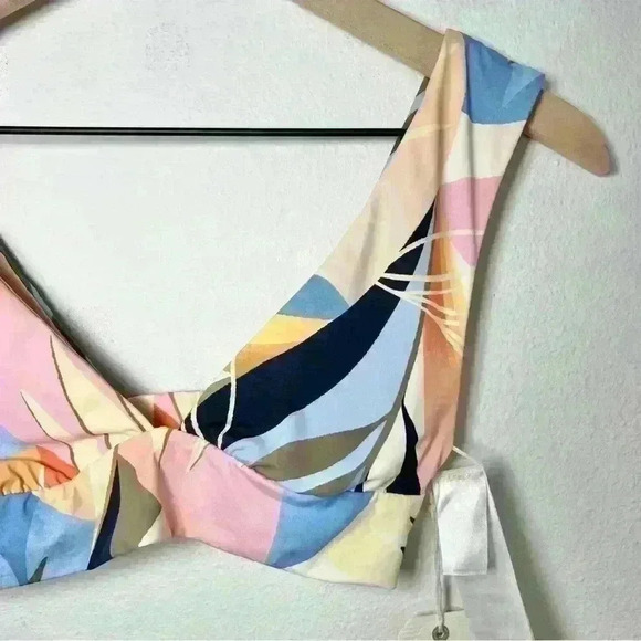 NWT Billabong Last Rays Plunge Multi Color Reversible Bikini Top Size Small - Picture 6 of 16